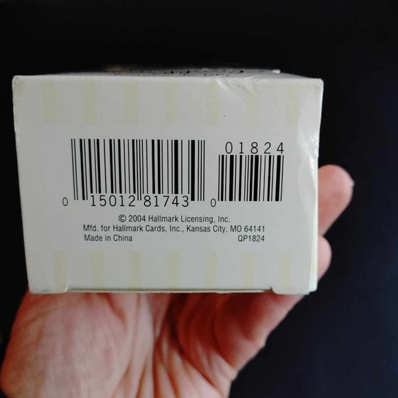 2004 Hallmark Keepsake Ornament QUEEN OF SHOPPING Artist Sue Tague 5” New in Box - Picture 6 of 7